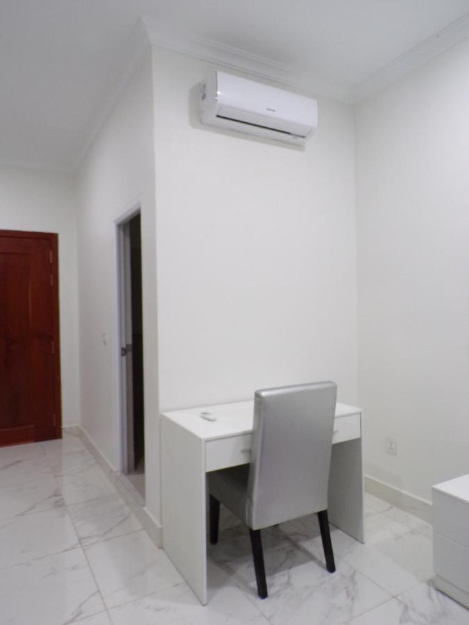 Appartamento Ananta Aster Phnom Penh Esterno foto