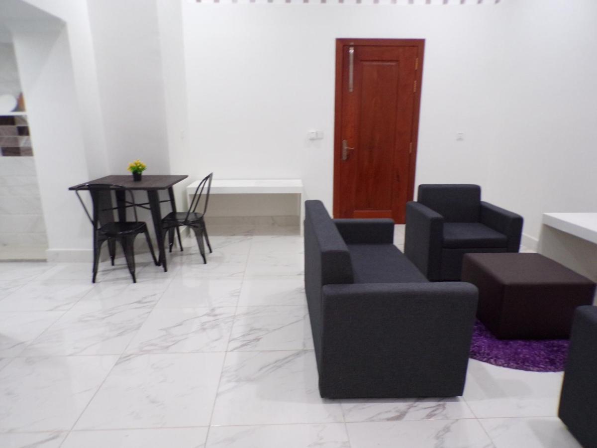 Appartamento Ananta Aster Phnom Penh Esterno foto