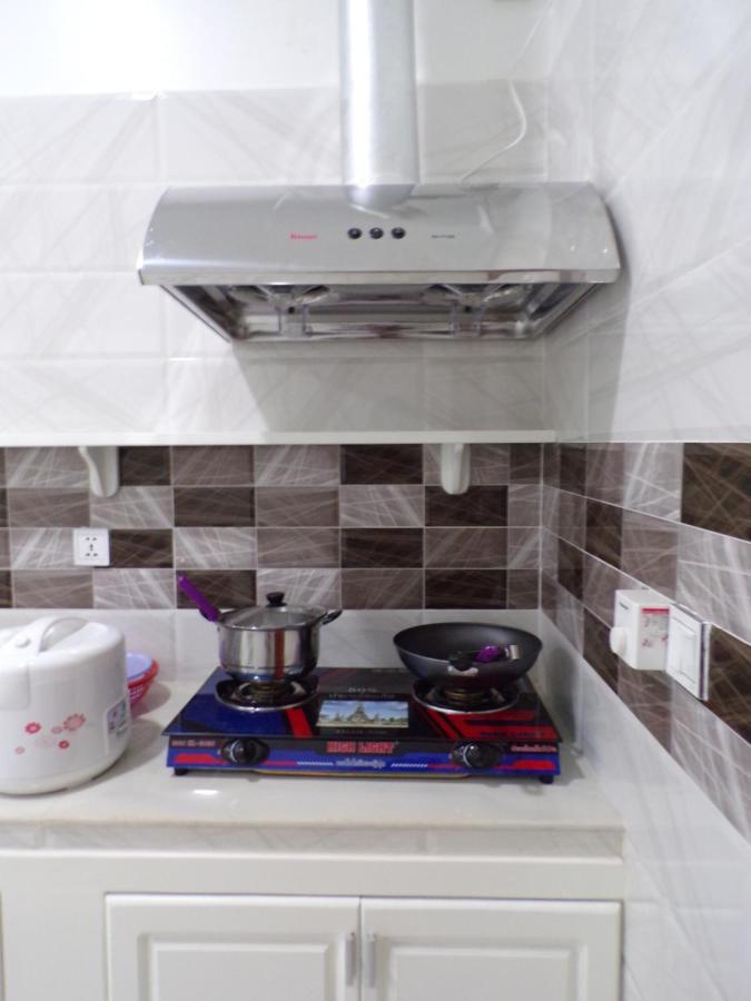 Appartamento Ananta Aster Phnom Penh Esterno foto