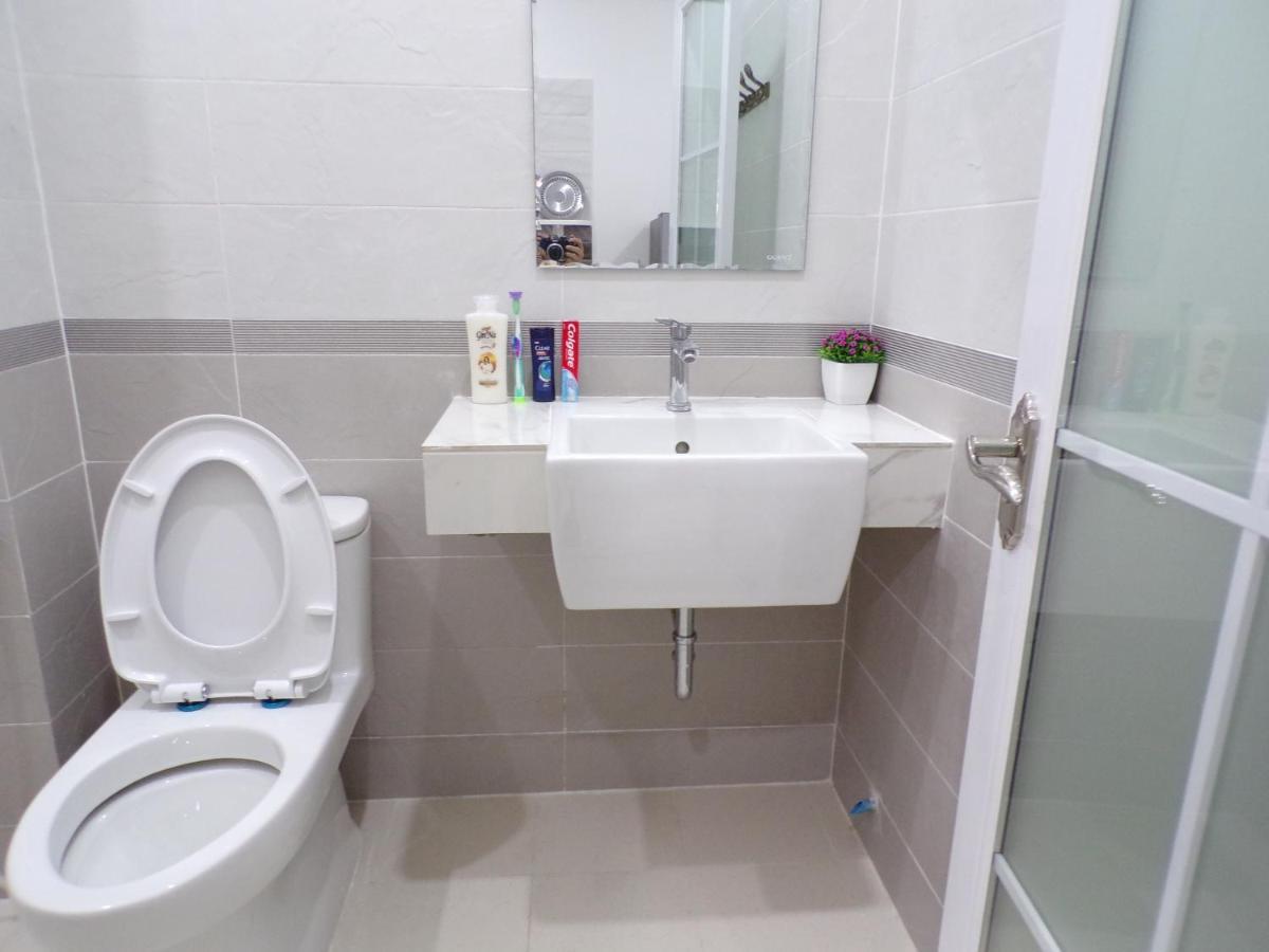 Appartamento Ananta Aster Phnom Penh Esterno foto